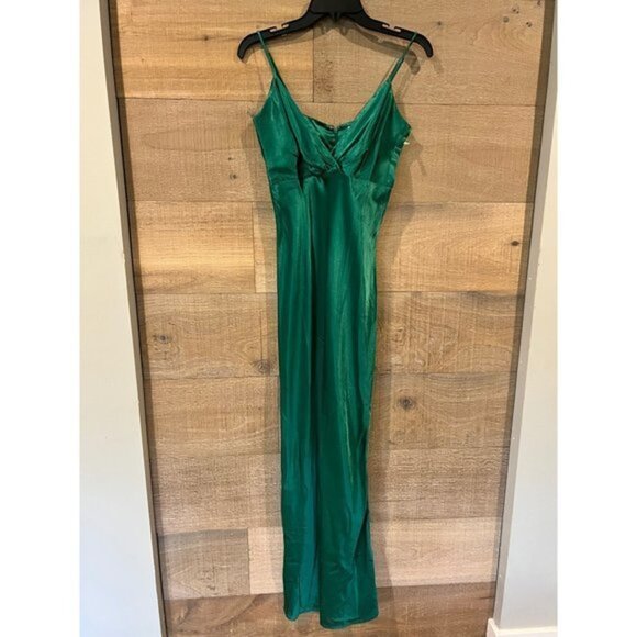 NWOT SOCIALITE satin Empire waist maxi green dress size S - Picture 4 of 6